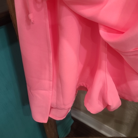 Lilly Pulitzer - Picture 3 of 5